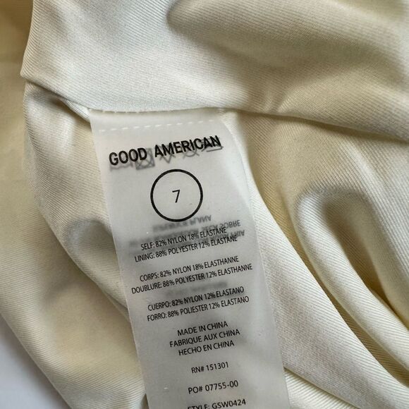 NWT Good American Plus Size Leilani Ivory One Piece Halter Swimsuit - Size 7/4XL - Picture 3 of 10